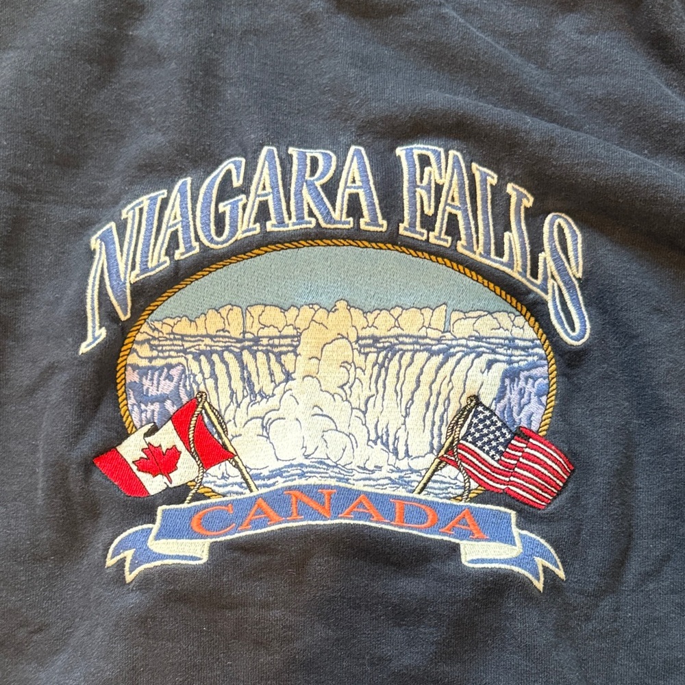 Brandy Melville Black Niagara Falls Crewneck Sweater - Picture 3 of 5